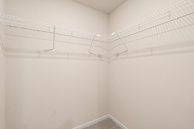 Building Photo - 2022 Built Charming 4-Bedroom Retreat with Scenic Views just 15 minutes west from downtown Spokane