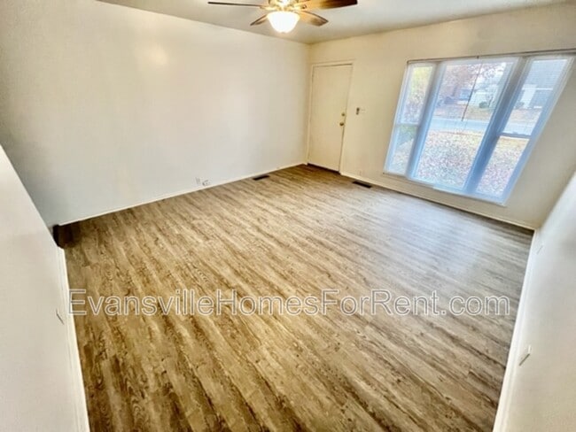 Building Photo - 412 W Buena Vista Rd