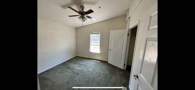 Room for Rent - 175 Walnut Hills Dr