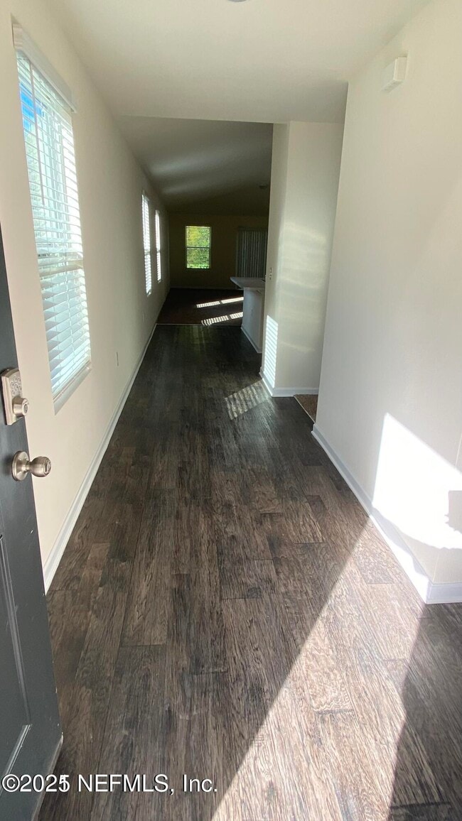 Building Photo - 5780 Calvary Dr