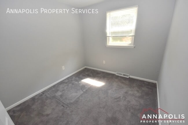 Building Photo - 115 Conley Dr