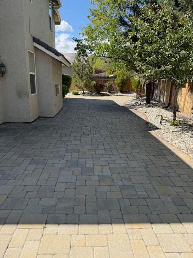 Building Photo - Damonte Ranch 2 story on Cul de Sac