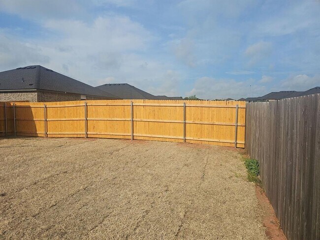 Building Photo - 6217 Western Redbud Trl