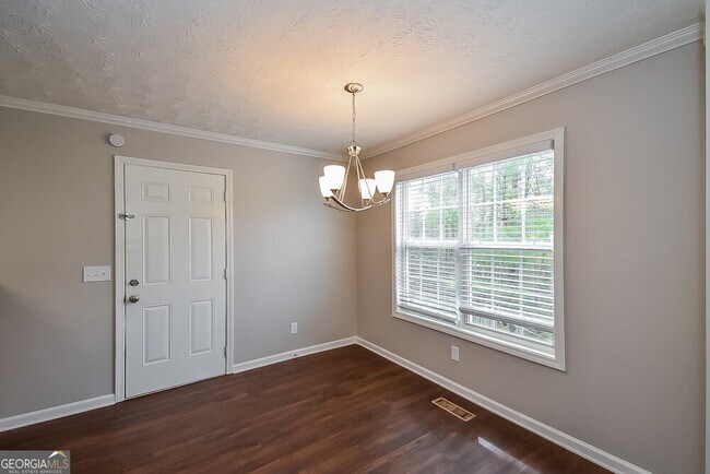 Building Photo - 265 Pine Needle Trail