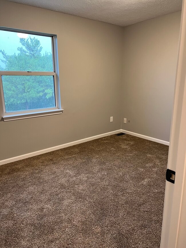 Building Photo - 4920 Drayton Rd