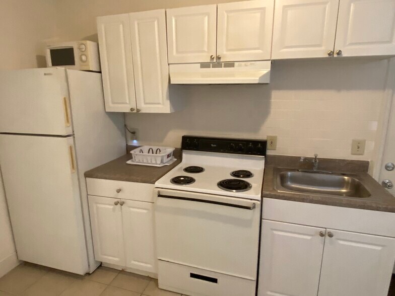 Building Photo - 1929 E Dauphin St