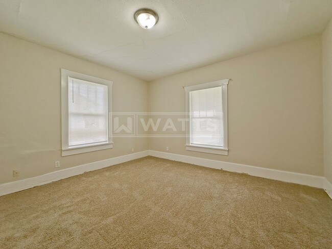 Building Photo - 134 69th Pl N