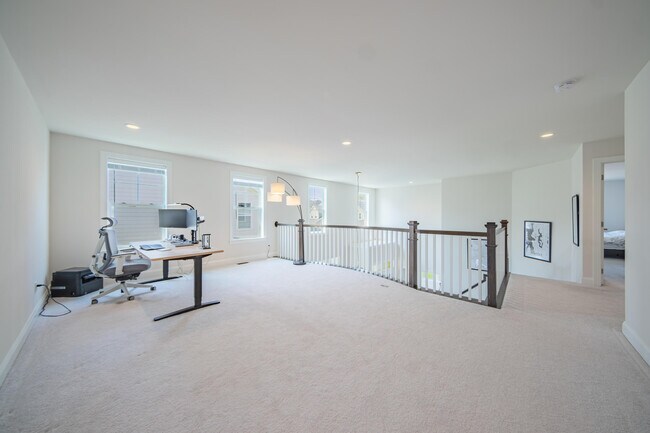 Building Photo - 3081 N Spurway Dr