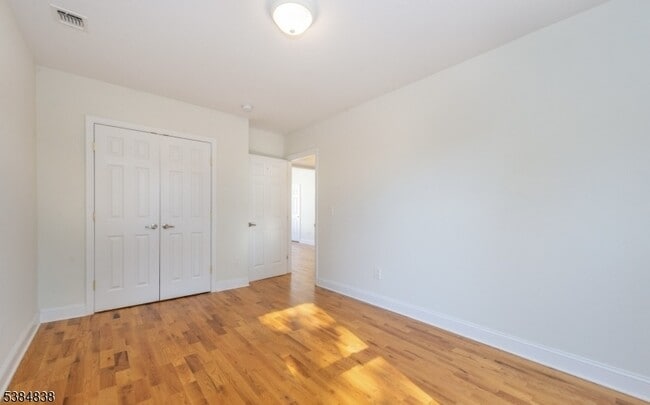 Building Photo - 15 Olyphant Pl