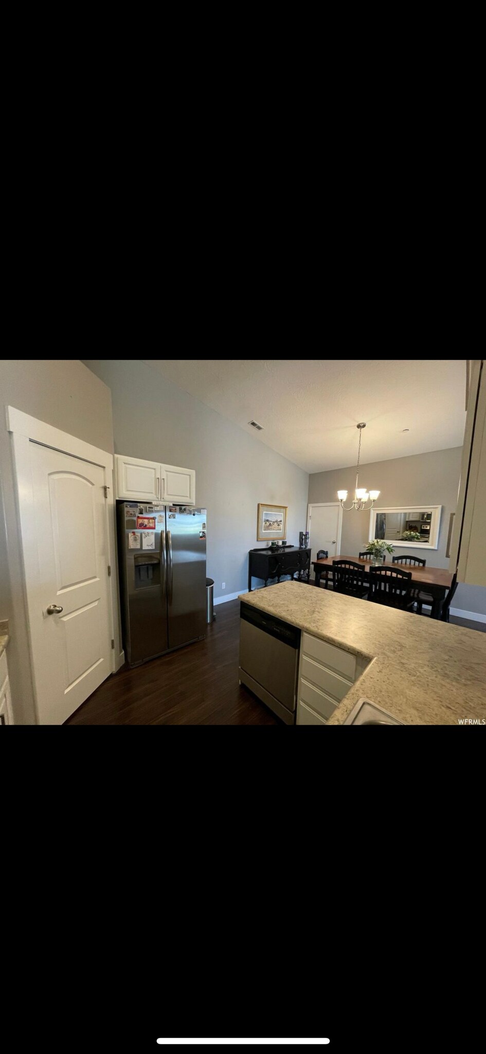 Building Photo - 1951 N Crest Rd