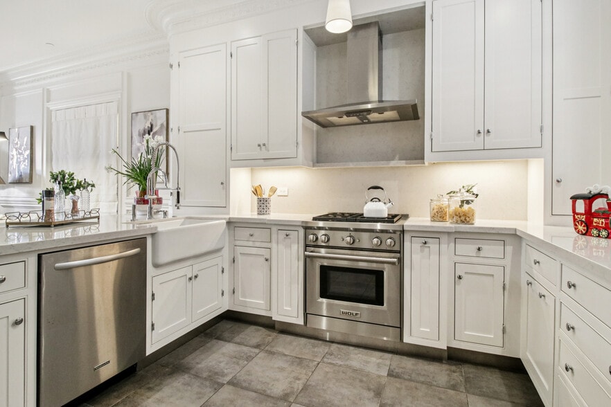 Building Photo - 356 Santana Row