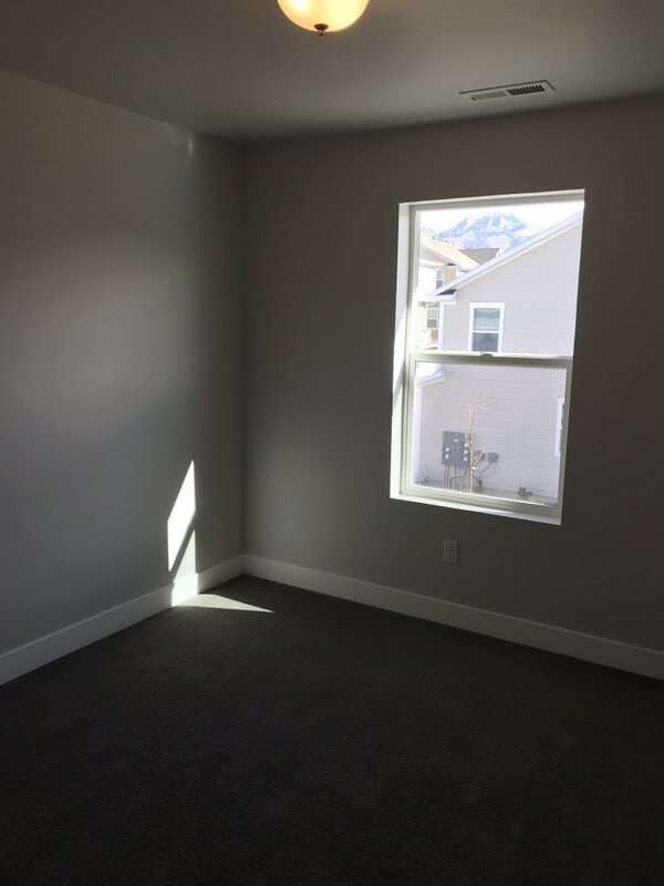 Building Photo - 14822 Queens Garden Ln