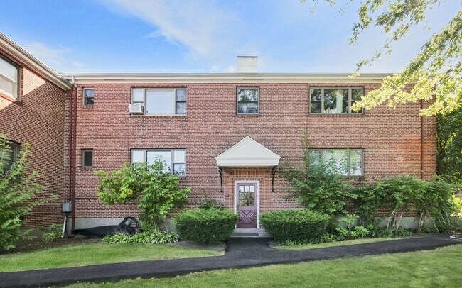 Building Photo - 85 Norwood Ave
