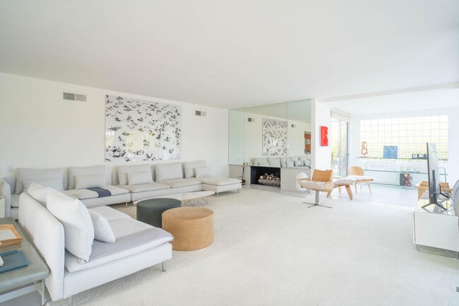 Building Photo - 75810 Altamira Dr