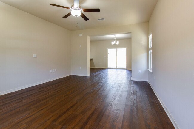 Building Photo - 150 Peoria Blvd