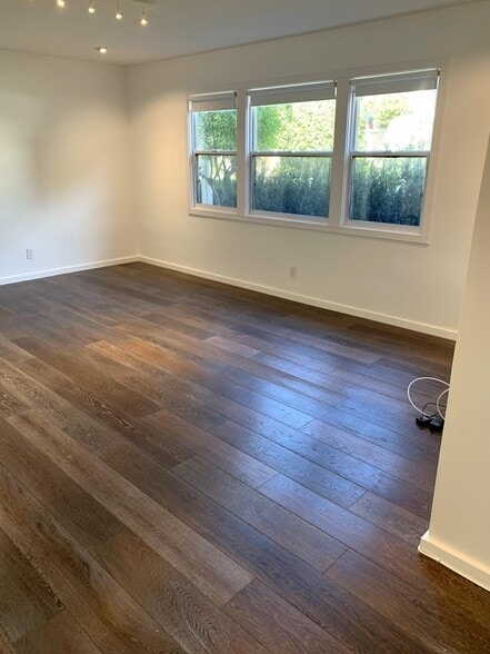 Building Photo - 1201 Bay St