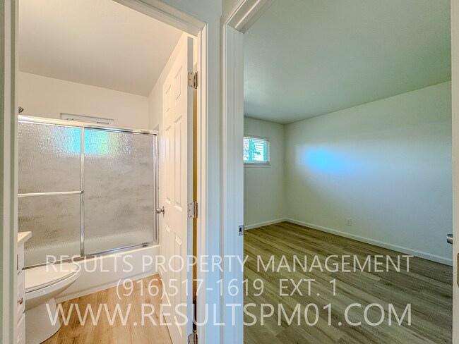 Building Photo - Completely remodeled 4 Bedroom home