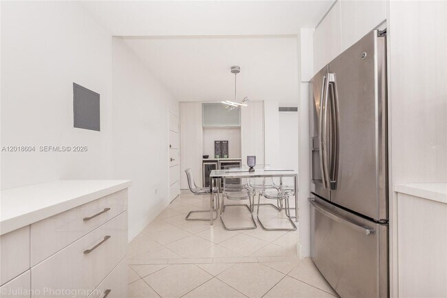 Building Photo - 5555 Collins Ave