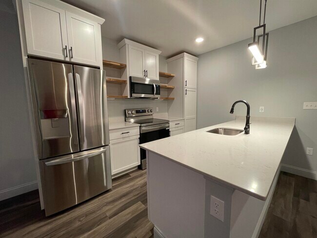 Building Photo - 25 Lowell St