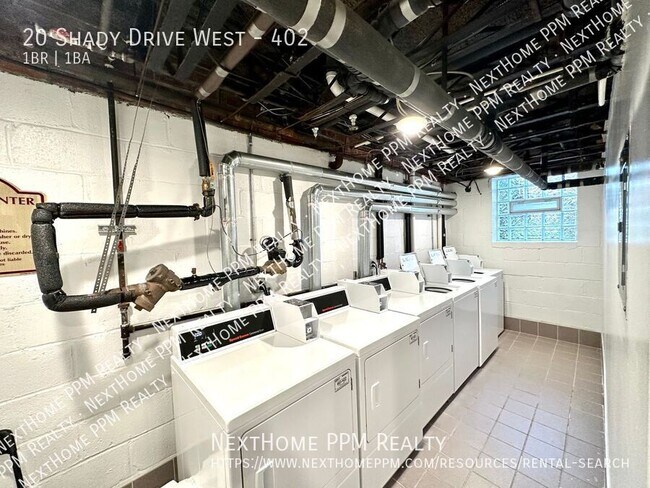 Building Photo - 20 Shady Dr W