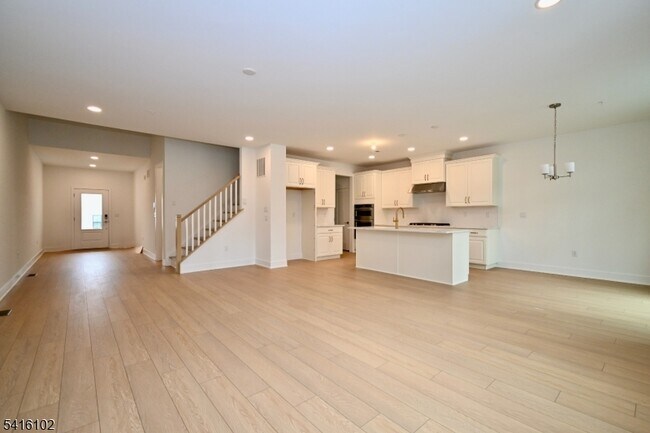 Building Photo - 26 Arowana Rd