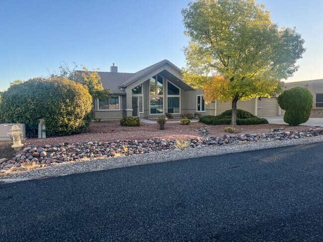 Building Photo - HOUSE - COTTONWOOD -  VERDE SANTA FE /TURN...