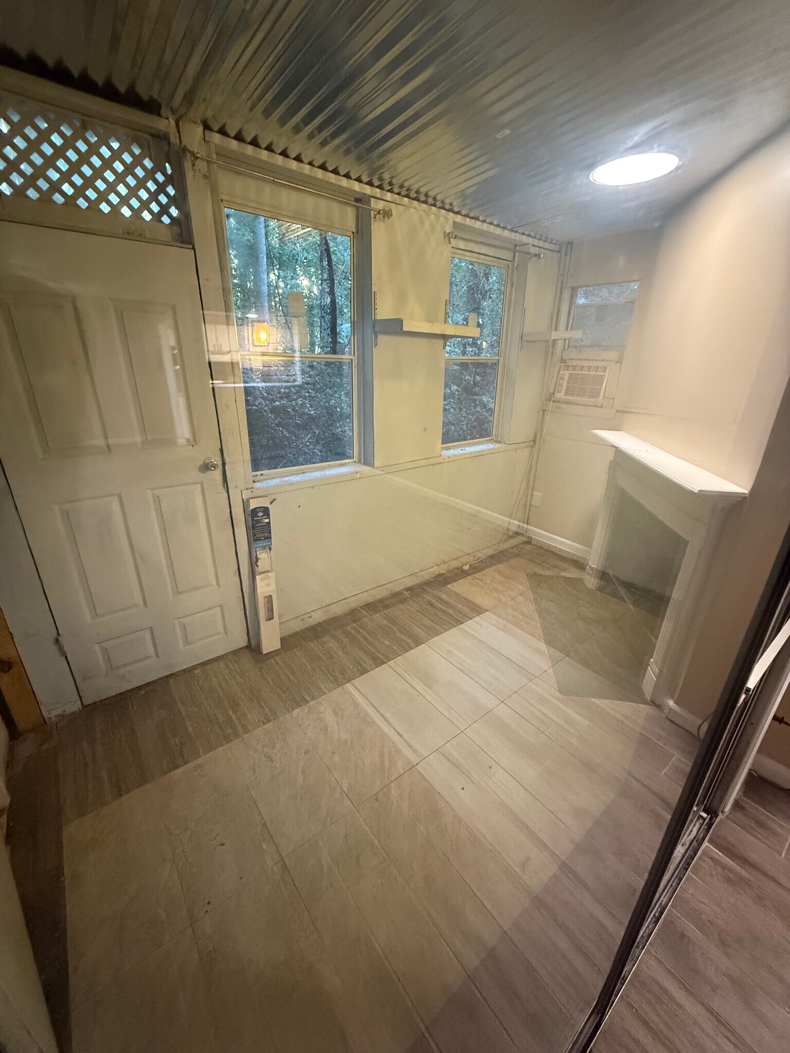 Building Photo - 606 Ridge Creek Dr