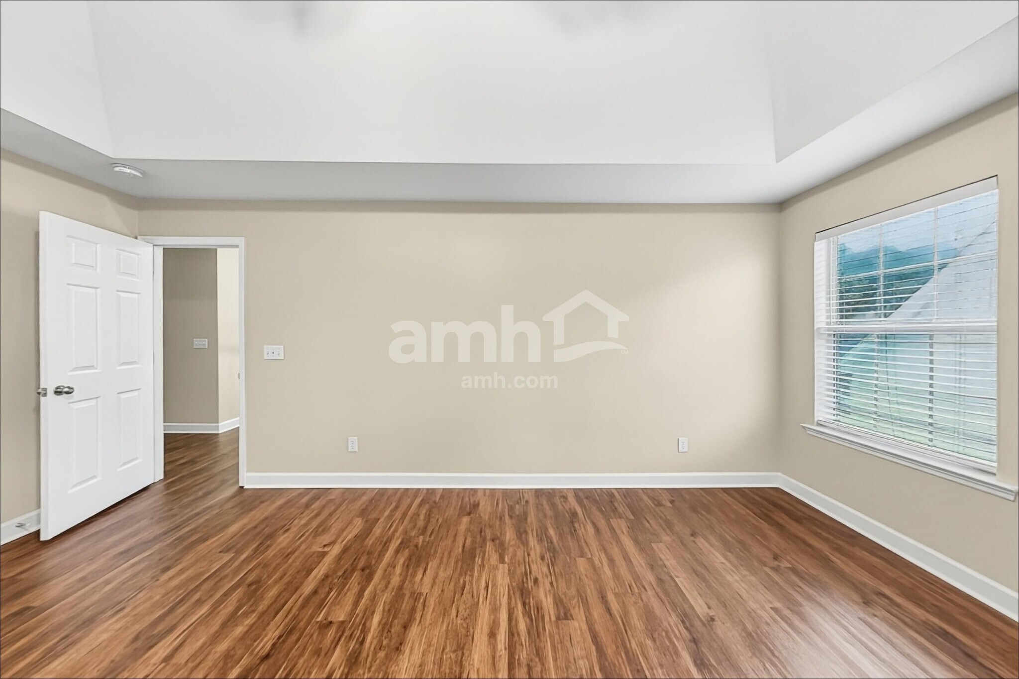 Building Photo - 202 Curico Ln