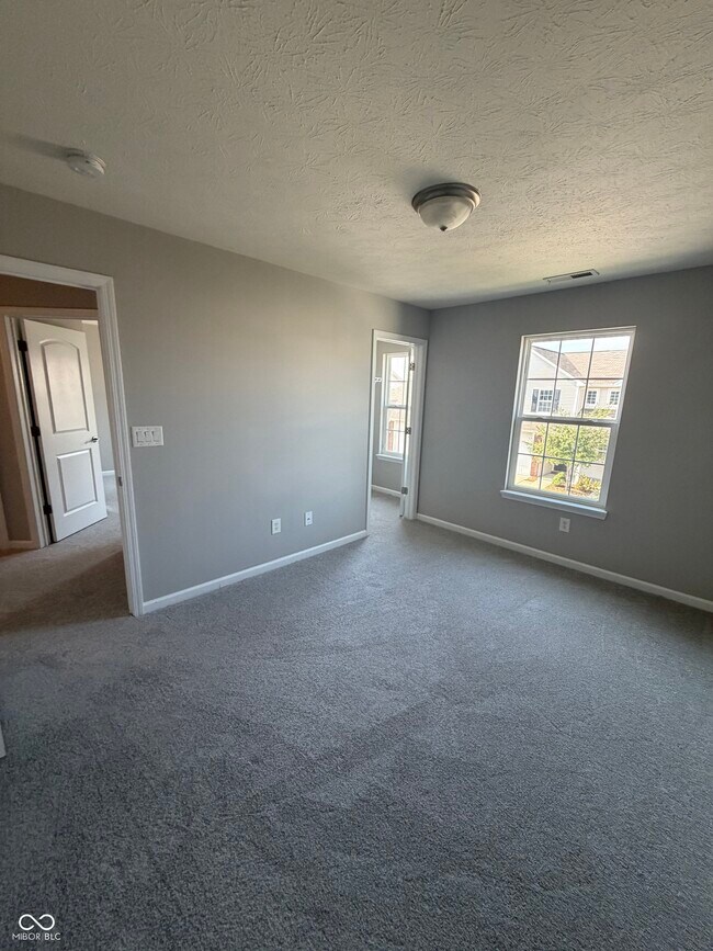 Building Photo - 9681 Angelica Dr