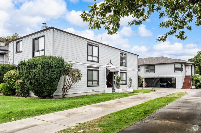 Building Photo - 1607 Santa Clara Ave