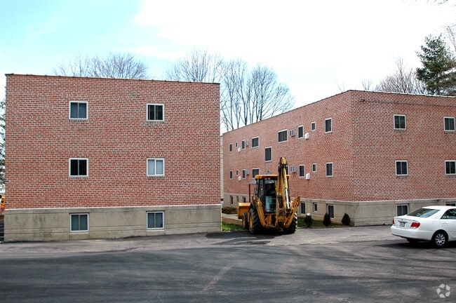 Building Photo - Larchmont Terrace