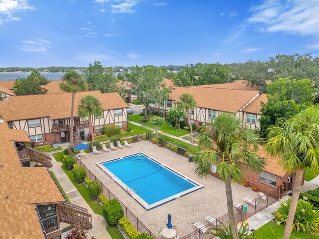 Building Photo - 5401 Hansel Ave