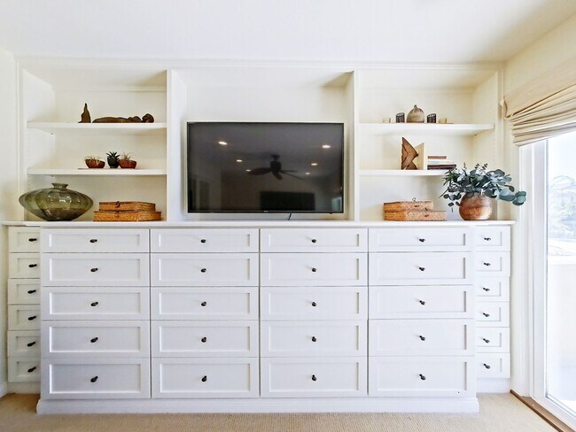 Building Photo - 33702 Calle Conejo