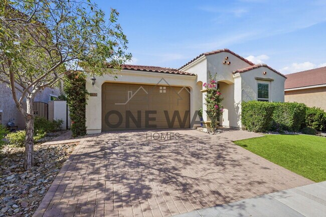 Building Photo - 9854 Thatcher Ave