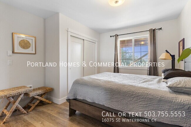 Building Photo - 16075 SE Winterborne Ct