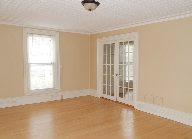 Building Photo - 173 Broadway