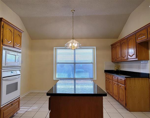 Building Photo - 3001 Creek Meadow Ln