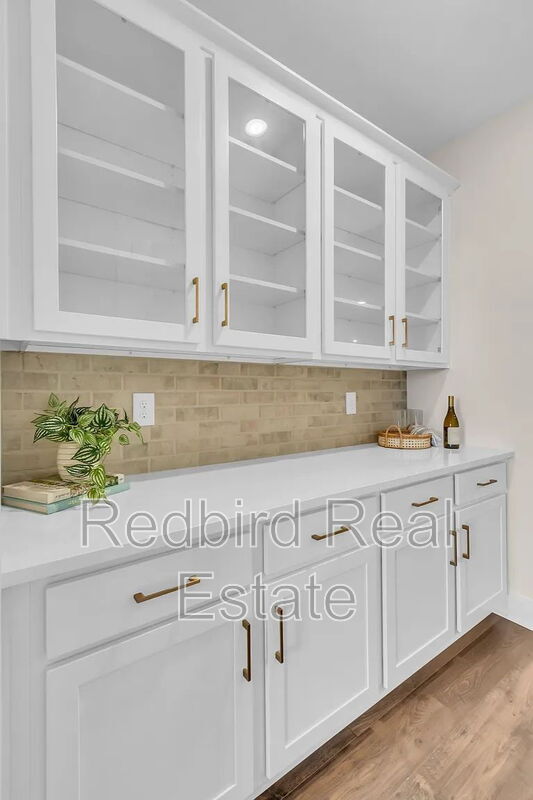 Building Photo - 911 Heatherfield Ln