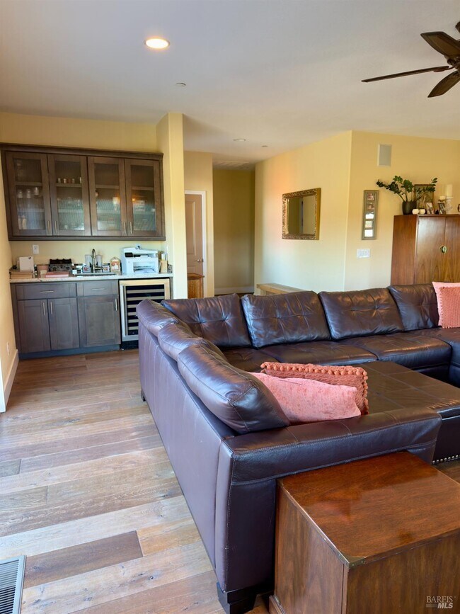 Building Photo - 5240 Hoyal Dr