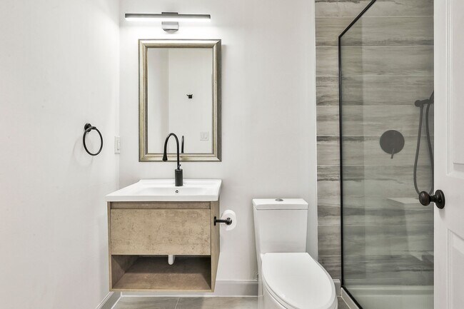 Building Photo - Fully Renovated 3/2 Ranch in Starr's Mill