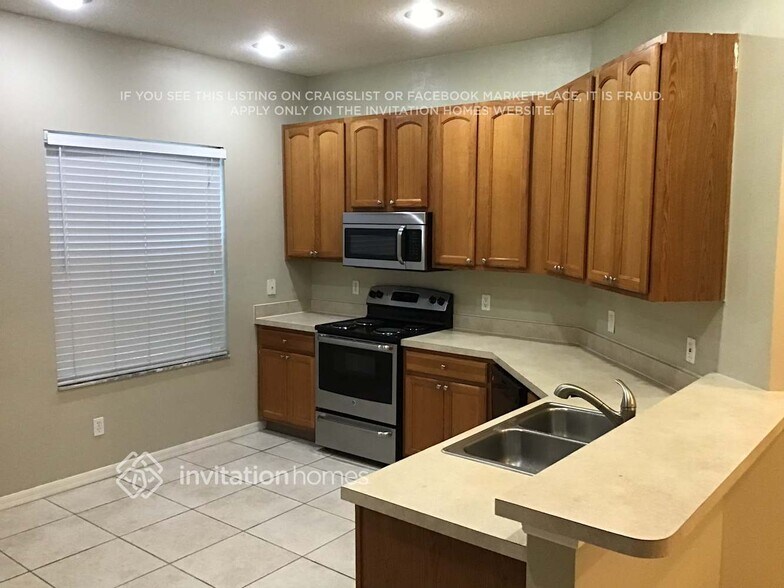 Building Photo - 1846 Atlantic Dr