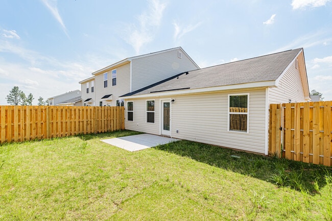 Building Photo - 8165 Bannock Cir