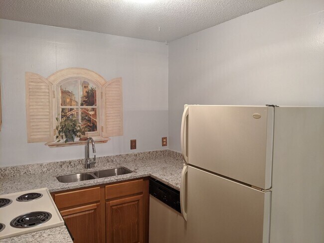 Building Photo - 2812 Georgetown Dr
