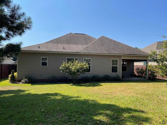 Building Photo - 114 Highland Point Dr