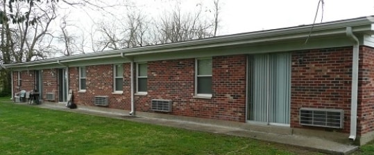 Primary Photo - Maple Street Apartments