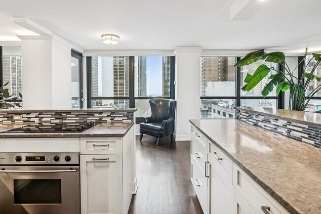 Building Photo - 1030 N State St