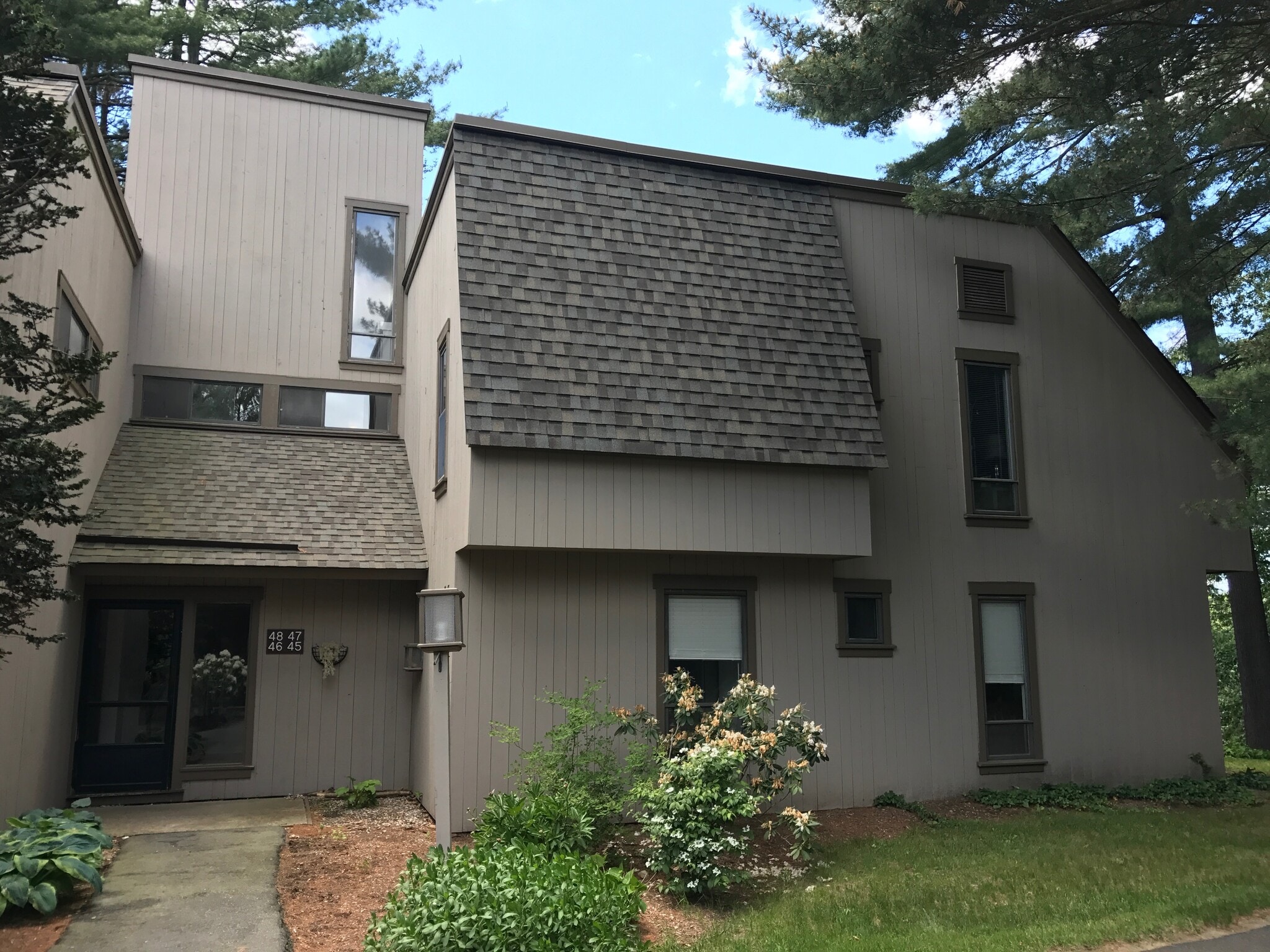 Building Photo - 47 Mallard Dr