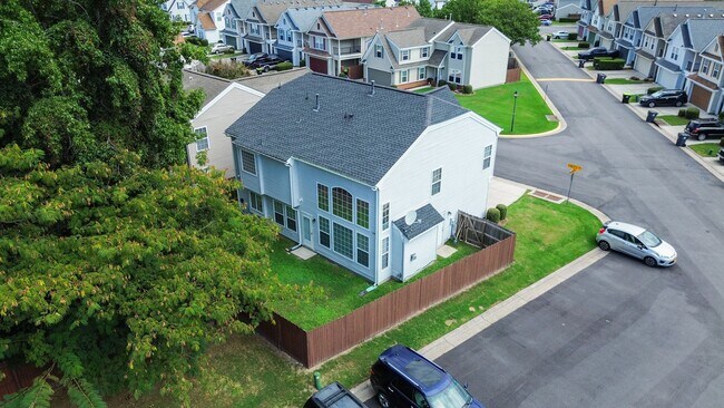 Building Photo - 601 Pawleys Arch