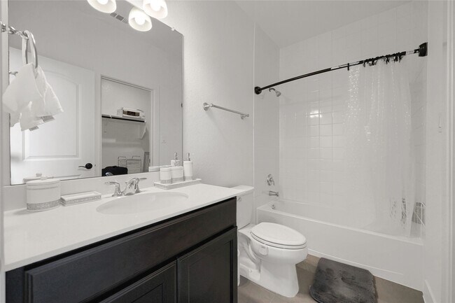 Building Photo - 28206 Clear Breeze Ct