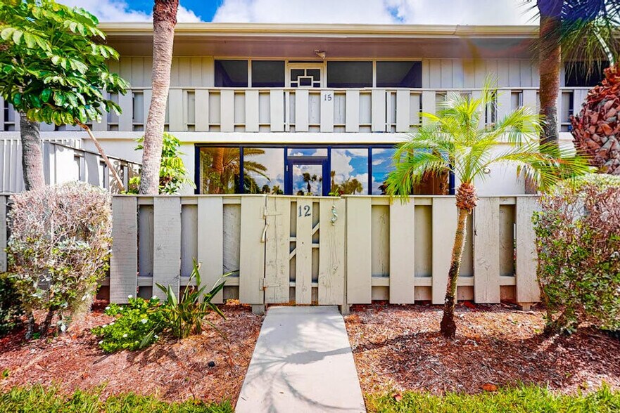 Building Photo - 6400 Flotilla Dr